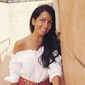 Meet your Posher, Leslie